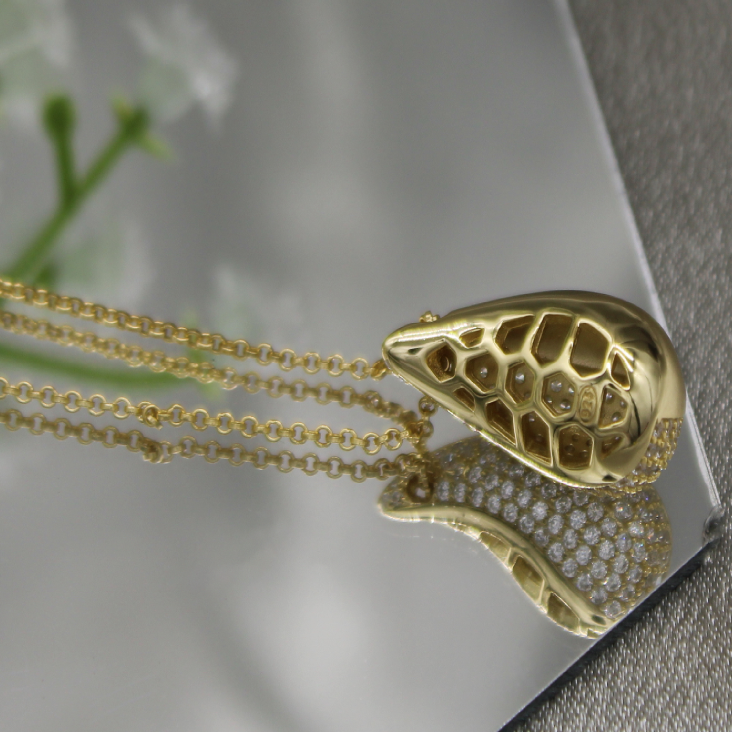Golden Teardrop Pendant Necklace